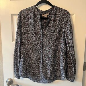 Banana Republic Long Sleeve Blouse with mini heart pattern Size Small